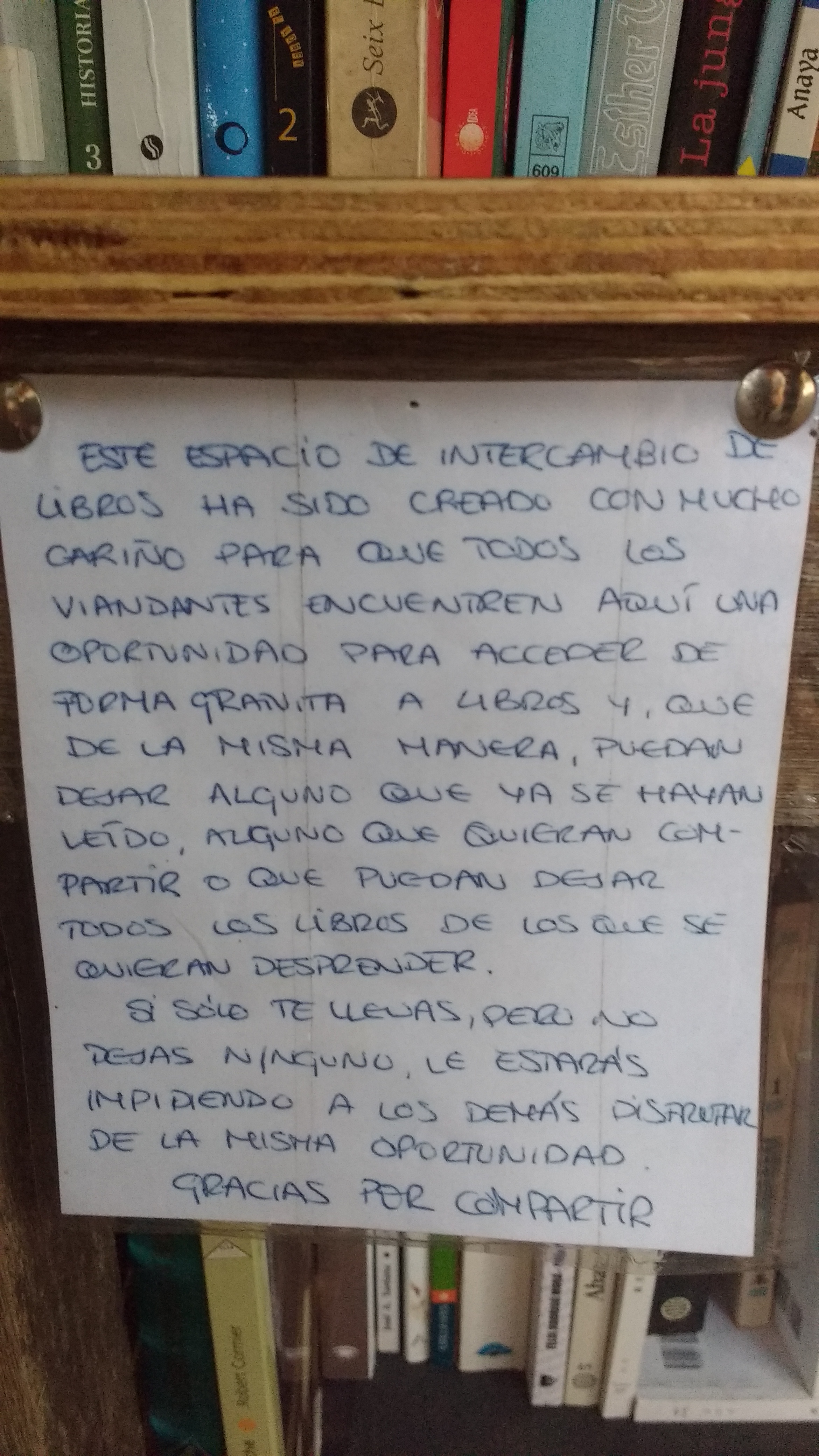 Foto Cartel Caseta